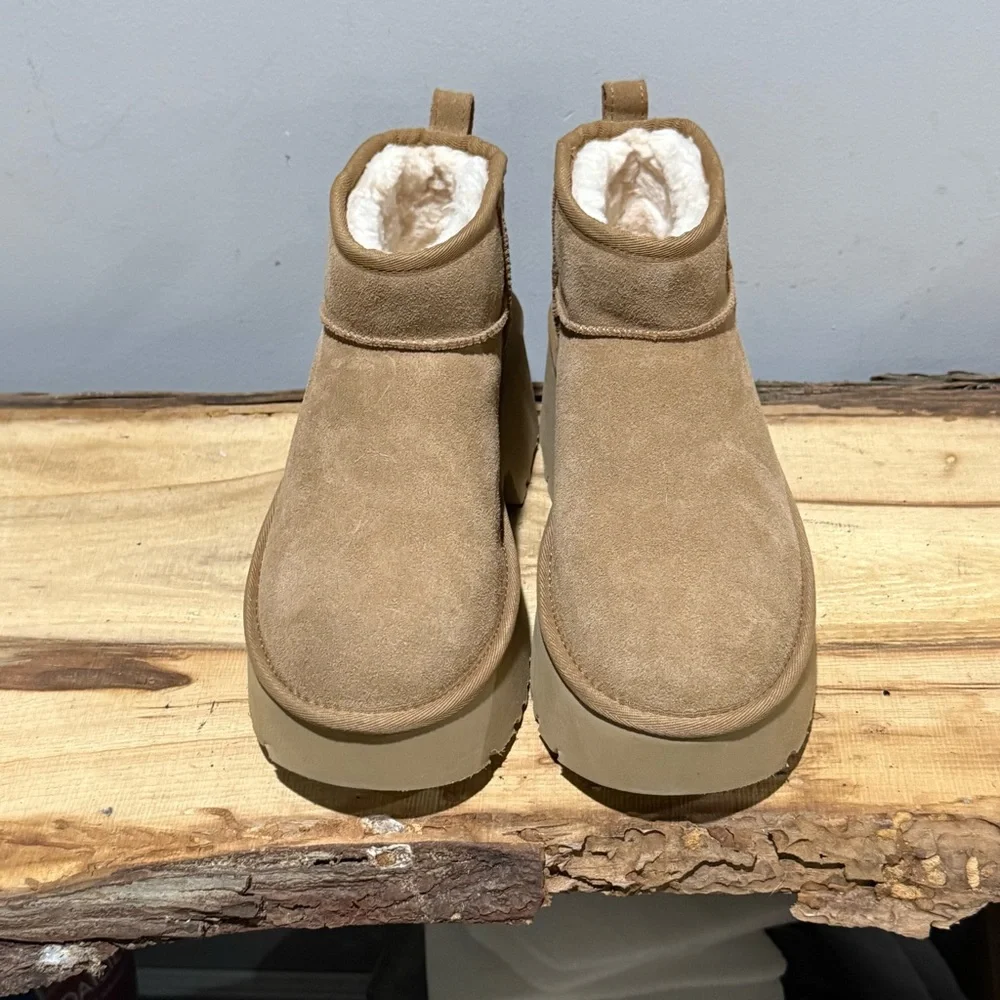 *NEW* UGG The Classic Ultra Mini New Heights Boot Size 8 A52 - Picture 5 of 12